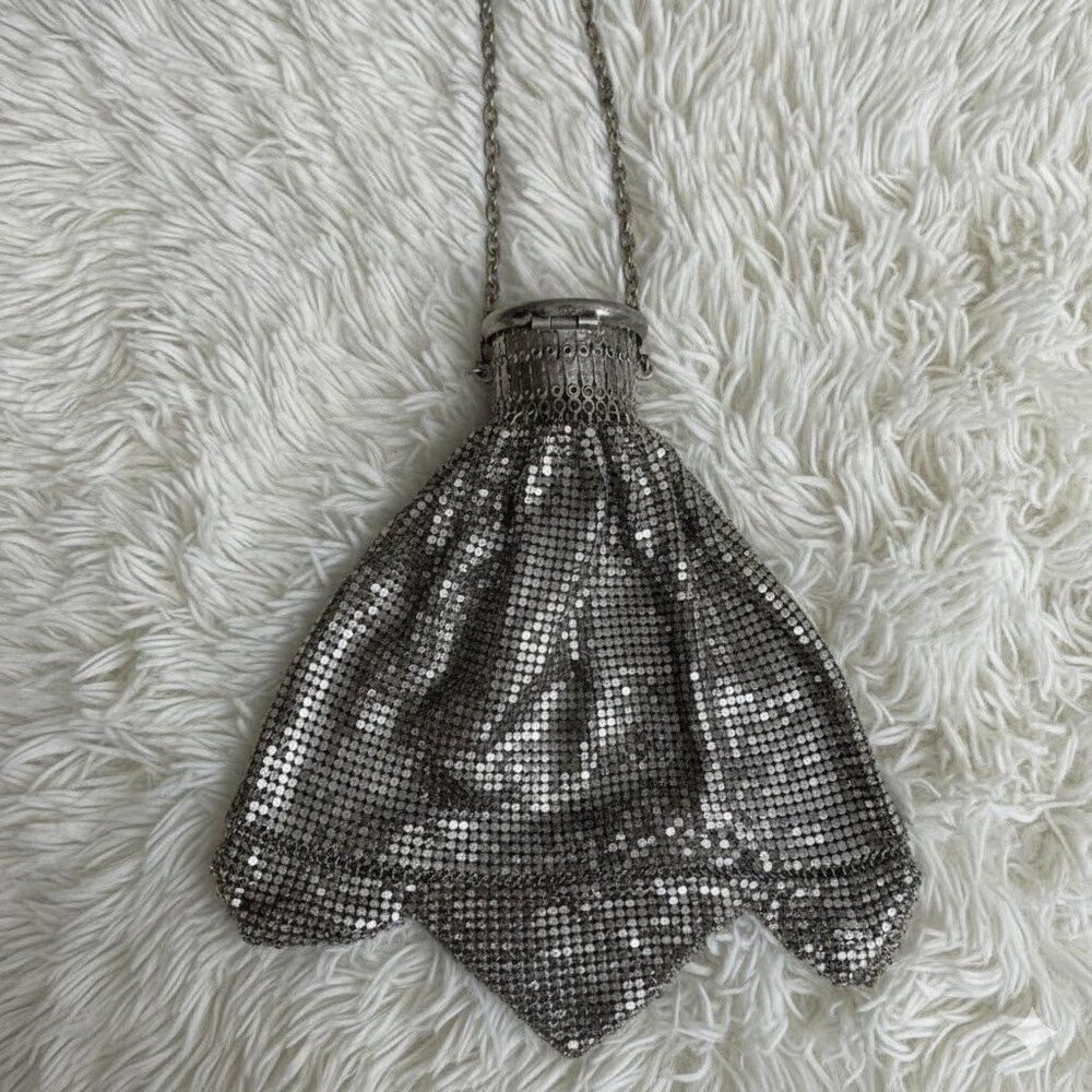 Rare 100 year old purse! Collector's piece